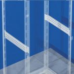 Комплект реек бок. для шкафа CQE 400мм (4 рейки) DKC R5PDL400 Комплект реек бок. для шкафа CQE 400мм (4 рейки) DKC R5PDL400